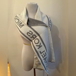 Michael Kors reversible scarf